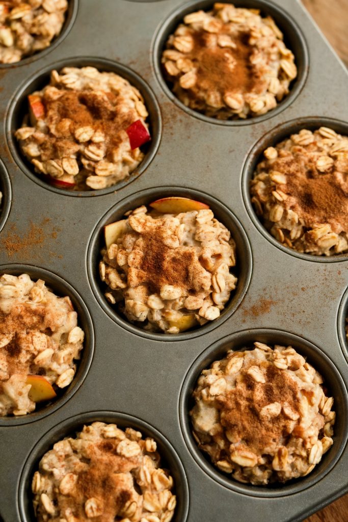 Apple Cinnamon Baked Oatmeal Cups