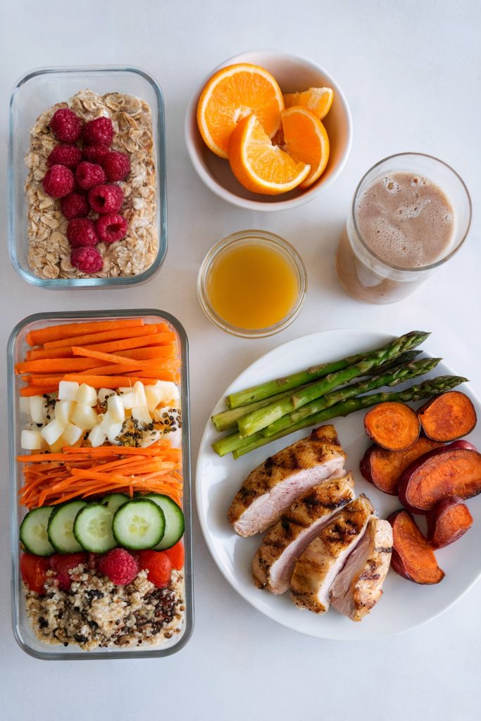 Different meals on a table that define clean eating