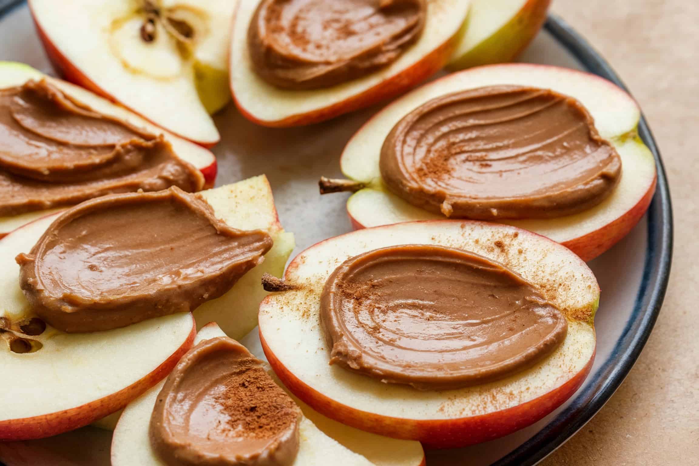 Apple with peanut butter