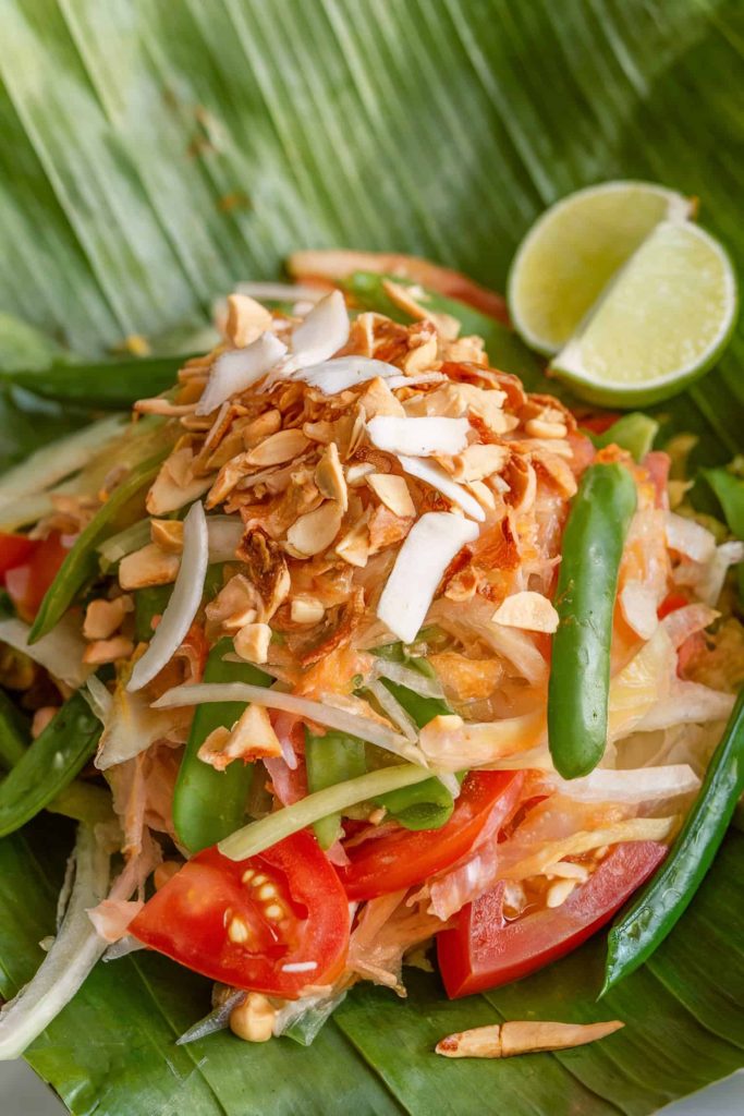 Spicy Thai Green Papaya Salad (Som Tam)