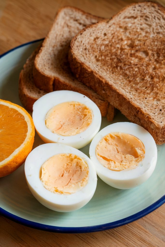 Hard-Boiled Eggs with Whole-Wheat Toast