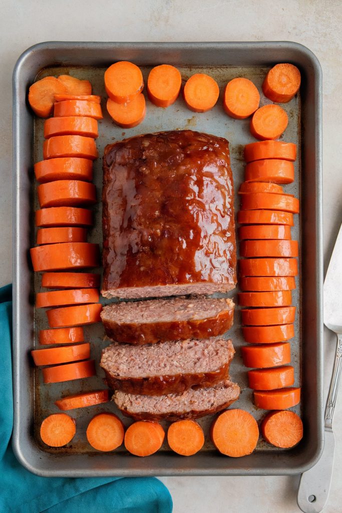 Turkey Meatloaf with Glazed Carrots