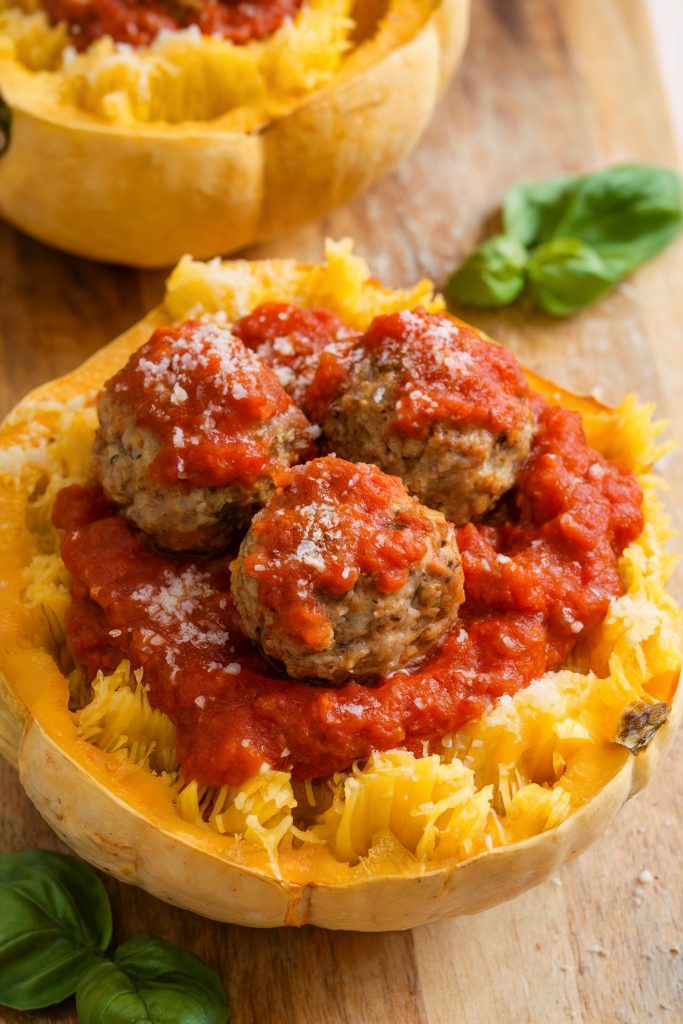 Spaghetti Squash With Marinara Sauce and Turkey Meatballs