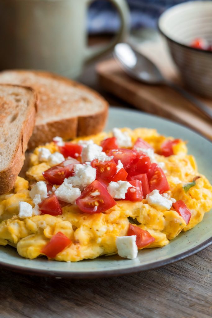 Breakfast Scramble with Tomatoes and Feta
