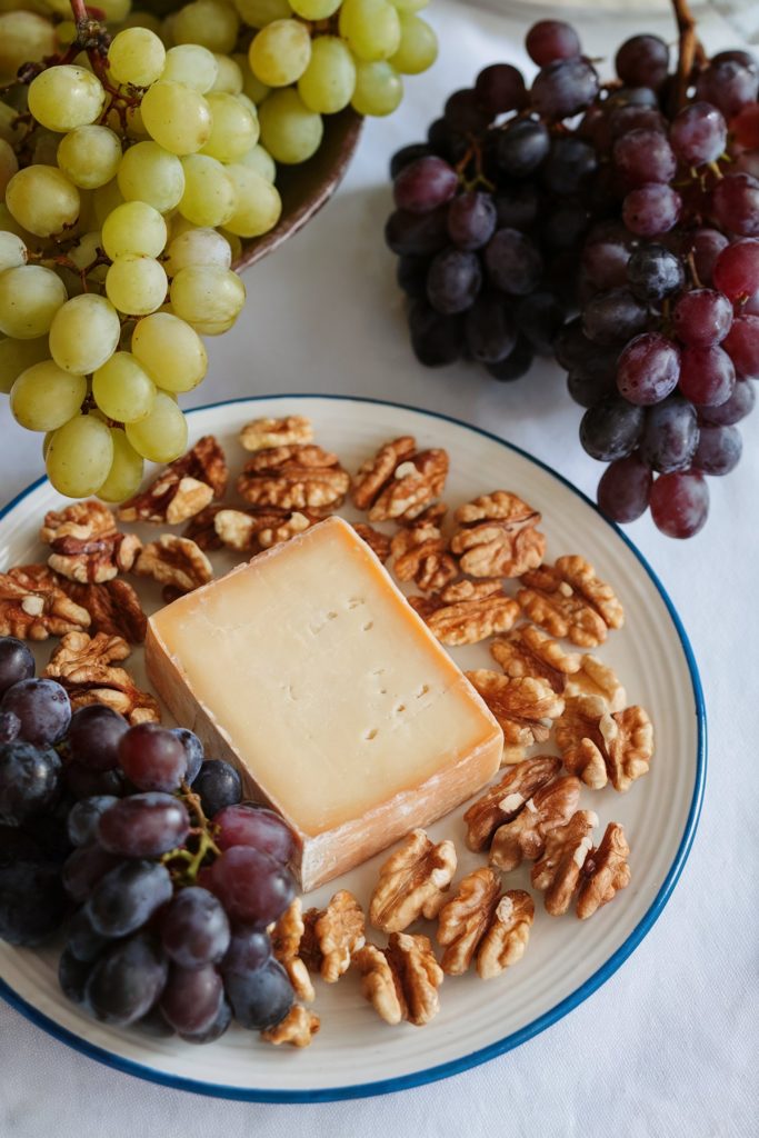 Fresh Grapes with Cheese and Walnuts