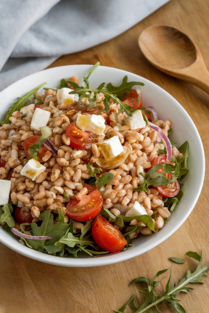 Mediterranean Farro Salad with Arugula and Feta