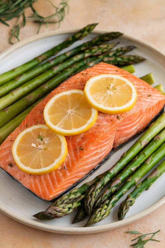 Baked Salmon with Asparagus