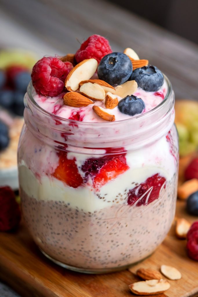 Overnight Oats with Berries and Nuts