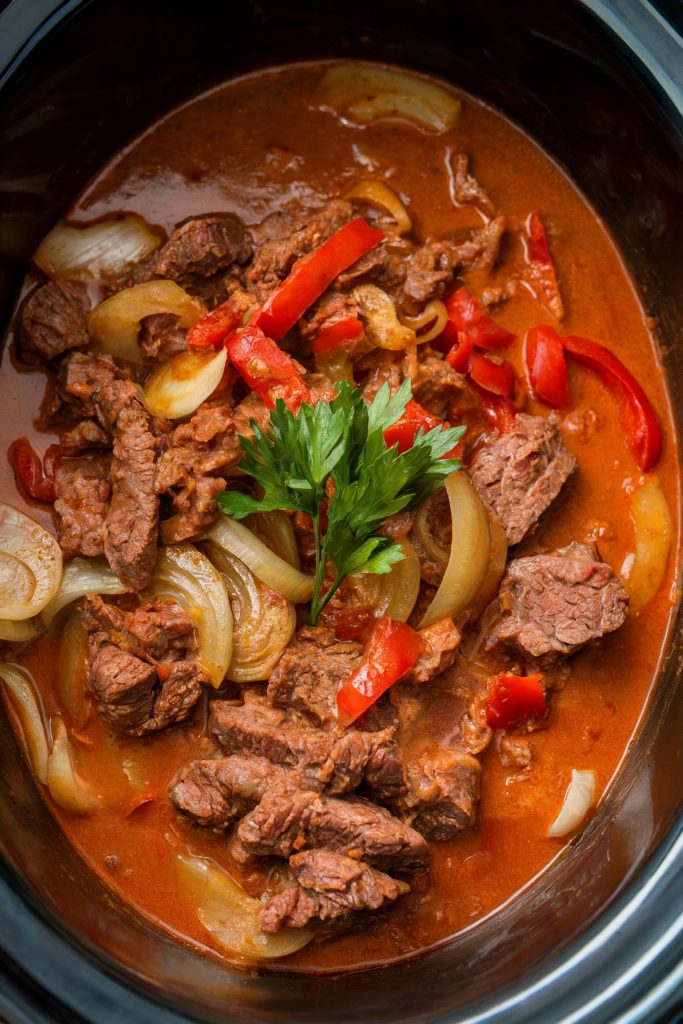 Crockpot Hungarian Beef Goulash