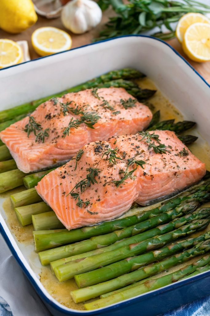 Baked Salmon with Asparagus