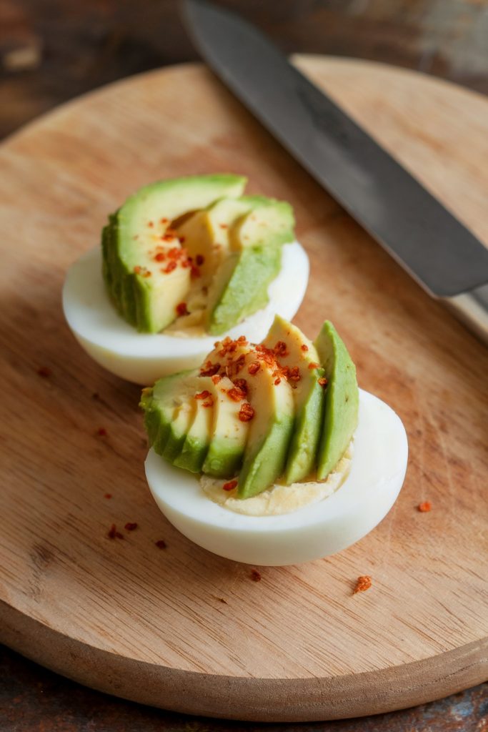 Hard-Boiled Egg & Avocado Slices