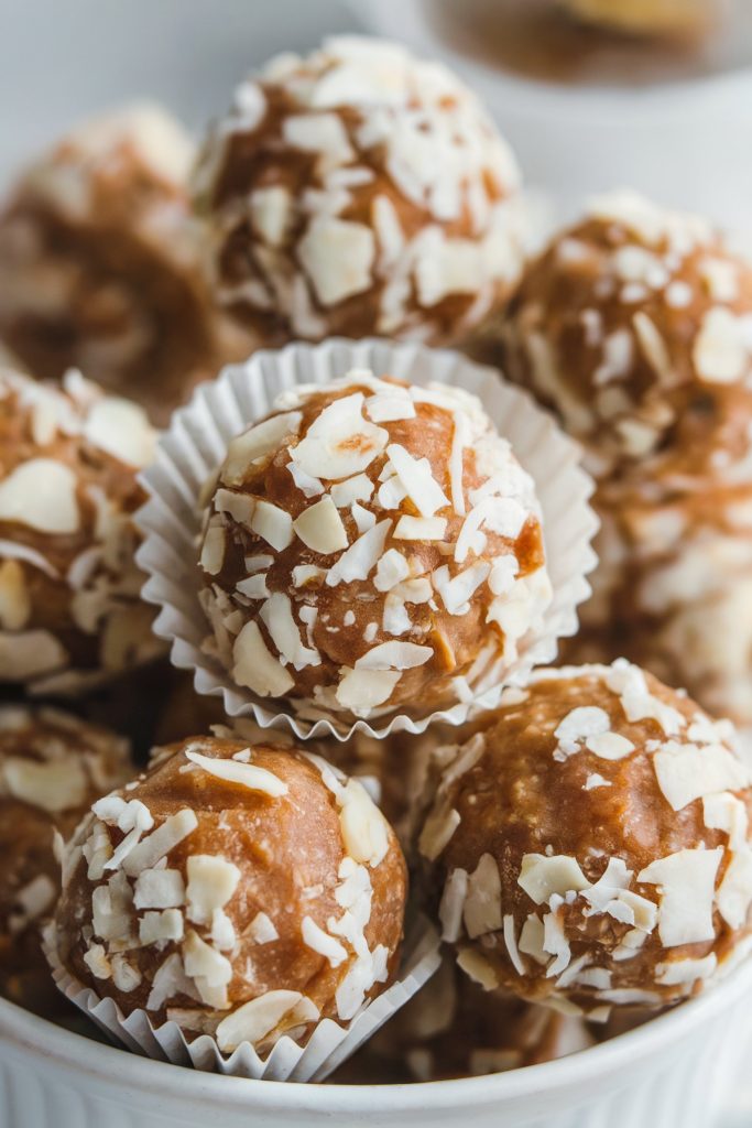 Coconut Date Energy Balls