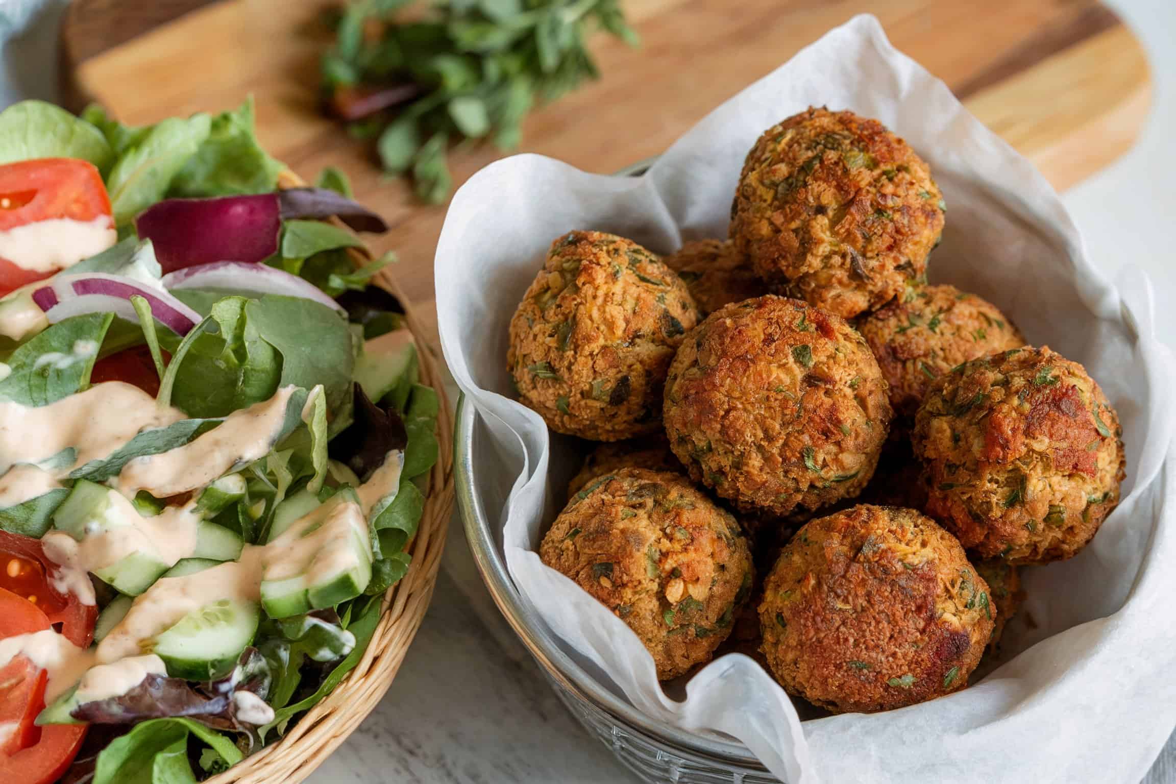 40 Affordable Recipes for Cooking Large Meals on a Budget