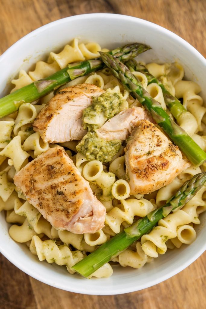 One-Pot Chicken Pesto Pasta With Asparagus