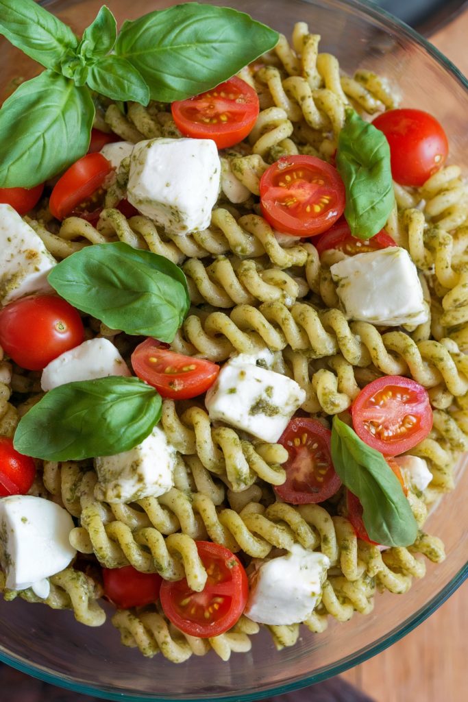 Caprese Pesto Pasta Salad