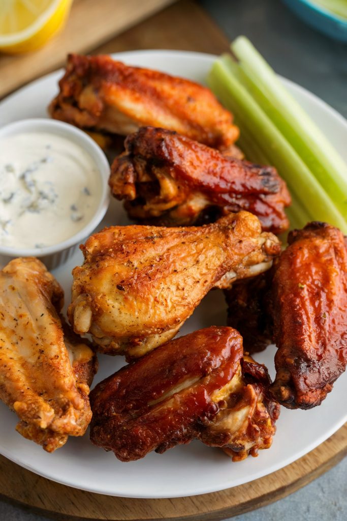 Crispy Baked Chicken Wings (Various Flavors)