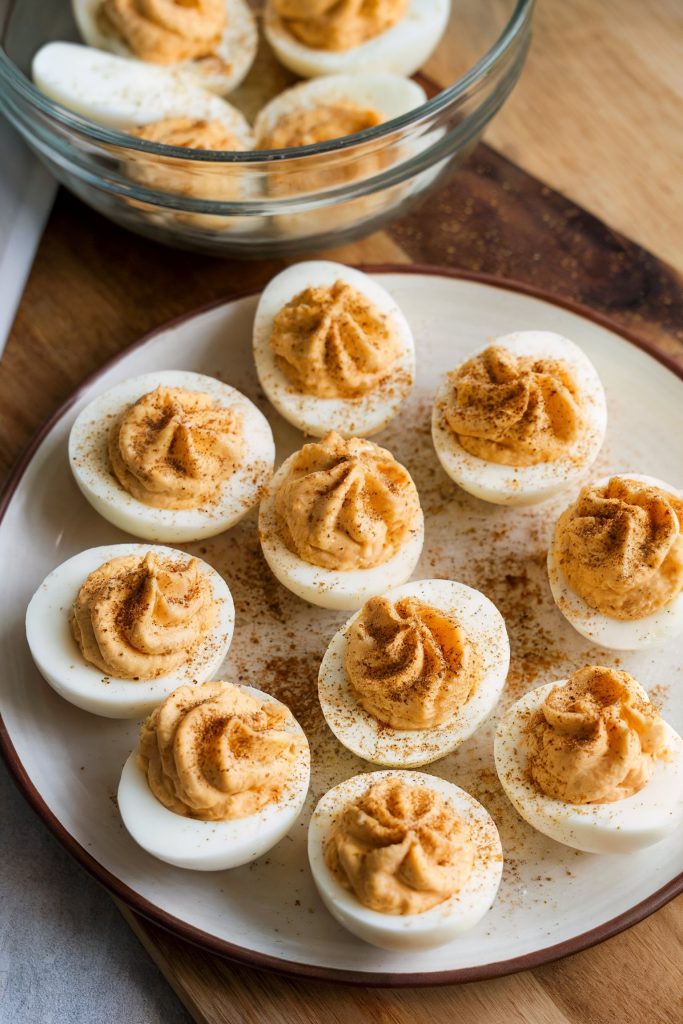 Deviled Eggs With Everything Bagel Seasoning