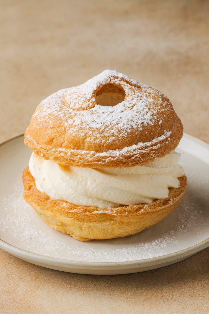 Vanilla Bean Cream Puff