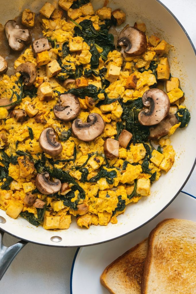 Tofu Scramble With Spinach and Mushrooms