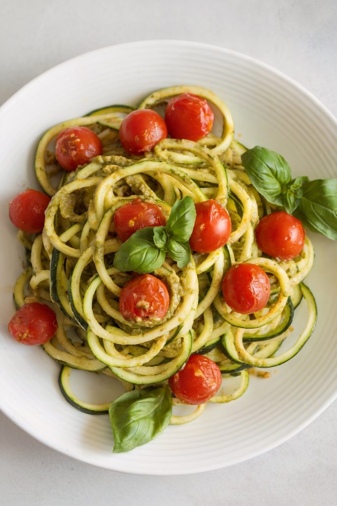 Zucchini Noodles With Pesto and Cherry Tomatoes