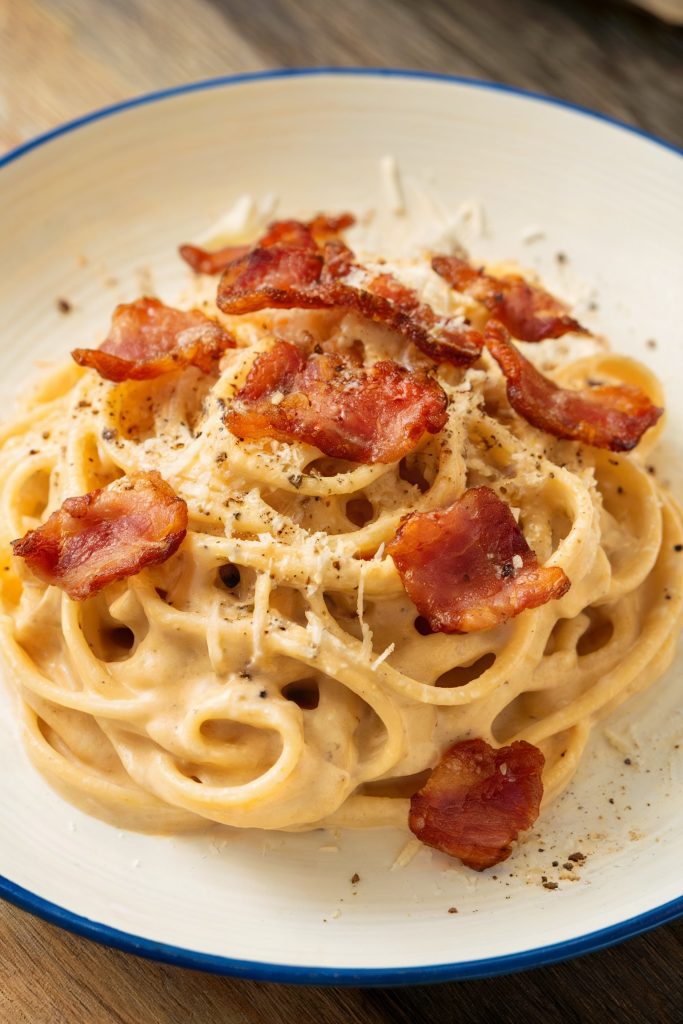 Pasta Carbonara with Crispy Bacon