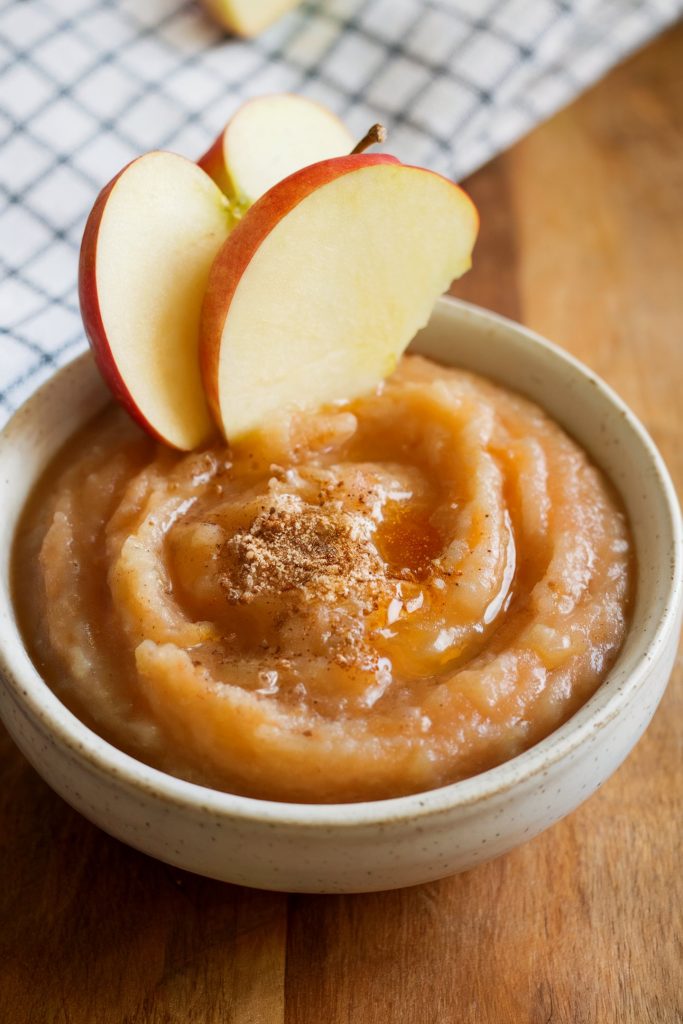 Applesauce with Nutmeg and Honey